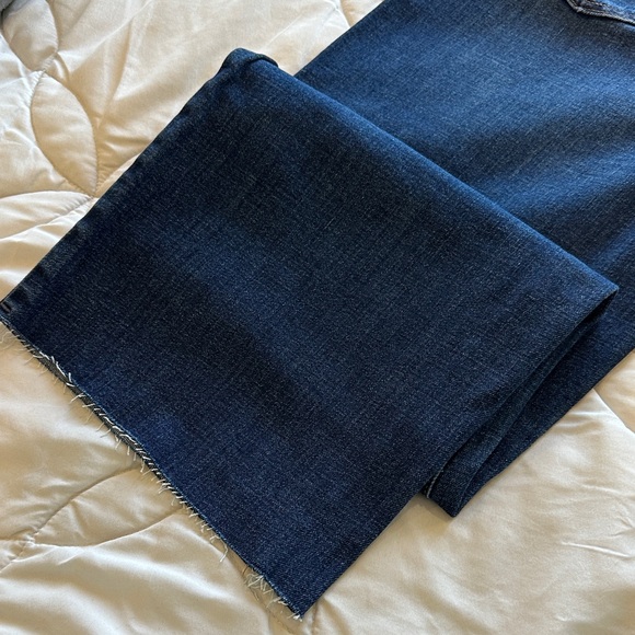 Banana Republic Classic Blue Jeans - Picture 4 of 4